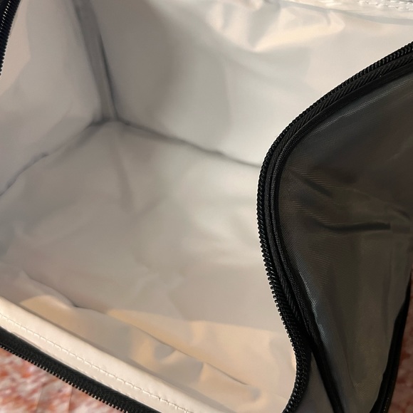 Samsung gray lunch bag - Picture 4 of 5